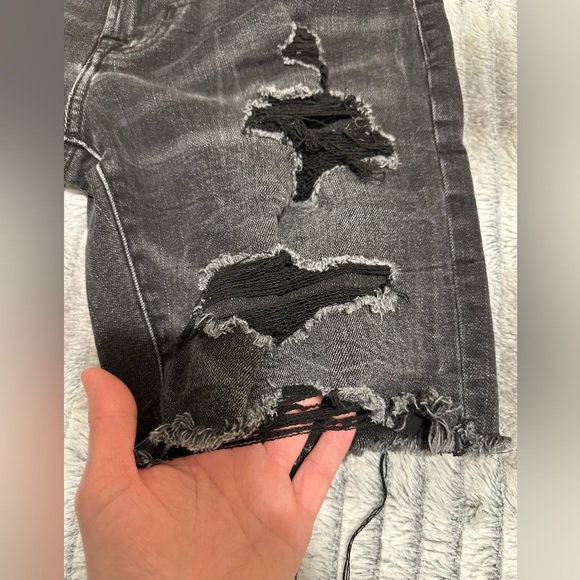 American Eagle Men’s Distressed Shorts 
Size 32 - Picture 3 of 7